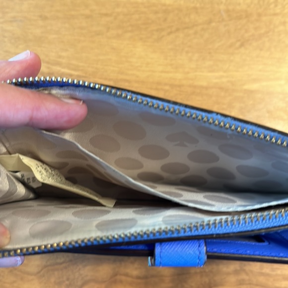 Kate Spade blue wristlet with wallet compartments - Picture 6 of 8